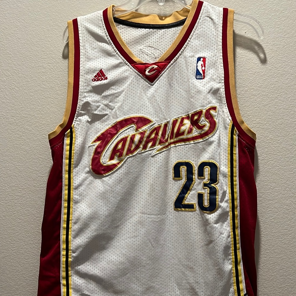 LeBron James Cleveland Cavaliers jersey